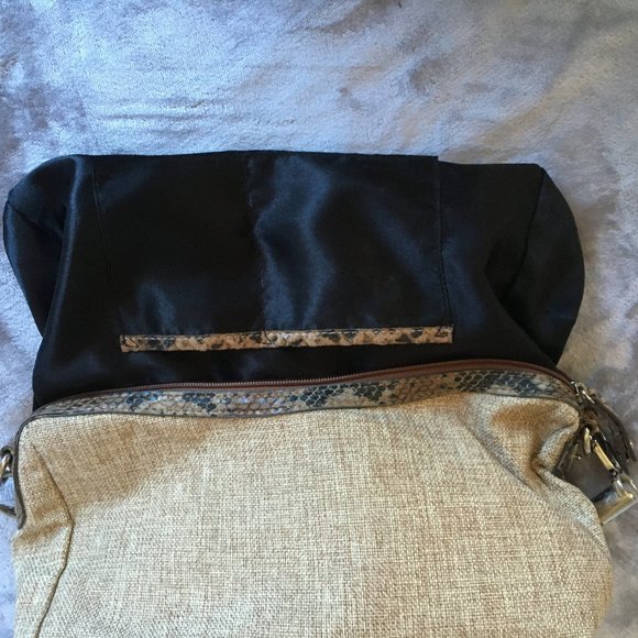 London Fog tan beige tweed-like linen shoulder bag - perfect for spring! - Picture 7 of 14